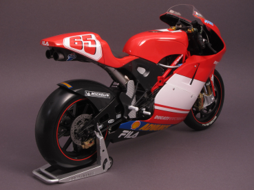 Preview: Ducati Desmosedici #65 - Loris Capirossi - MotoGP 2003