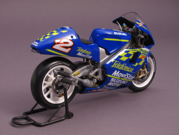 Preview: Suzuki RGV 500 #2 - Telefonica MoviStar - Kenny Roberts - 500cc GP 2000
