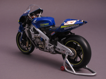 Preview: Honda RC211V #33 - Team Movistar - Marco Melandri - MotoGP 2005