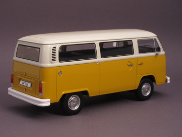 Preview: Volkswagen Bus T2b - 1972