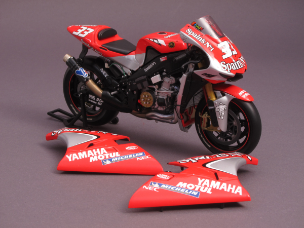 Yamaha YZR-M1 #33 - Fortuna Gauloises Tech3 - Marco Melandri - MotoGP 2004