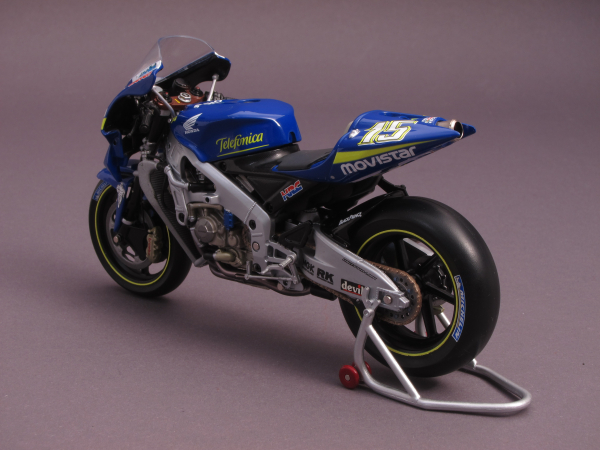 Honda RC211V #15 - Team Movistar - Sete Gibernau - MotoGP 2005