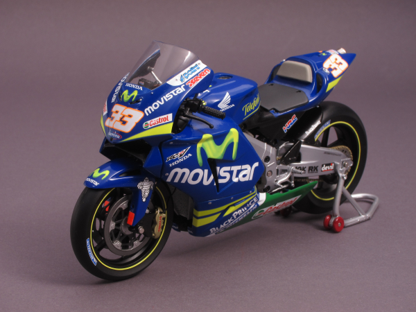 Honda RC211V #33 - Team Movistar - Marco Melandri - MotoGP 2005