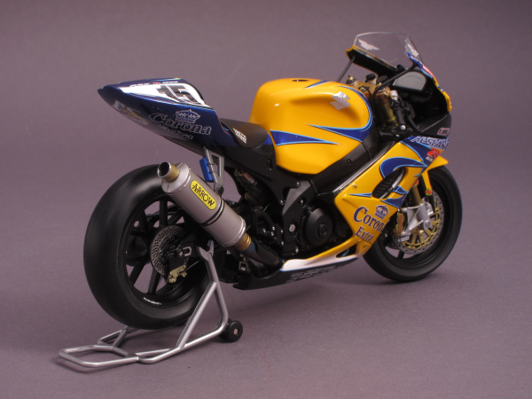 Suzuki GSX-R1000 #15 - Team Alstare Engineering Corona Extra - Fabien Foret - WSB 2006