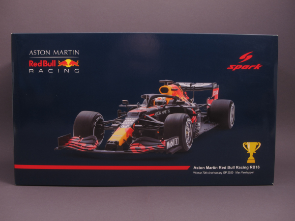 Aston Martin Red Bull Racing RB16 #33 - Max Verstappen - Sieger 70. Silverstone GP - Formel 1 - 2020