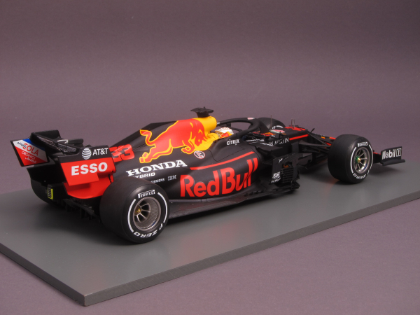 Aston Martin Red Bull Racing RB16 #33 - Max Verstappen - Sieger 70. Silverstone GP - Formel 1 - 2020