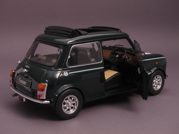 Mini Cooper - mit Sonnendach - RHD