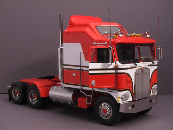 Kenworth K100 Aerodyne - 1976